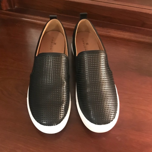 caslon shoe